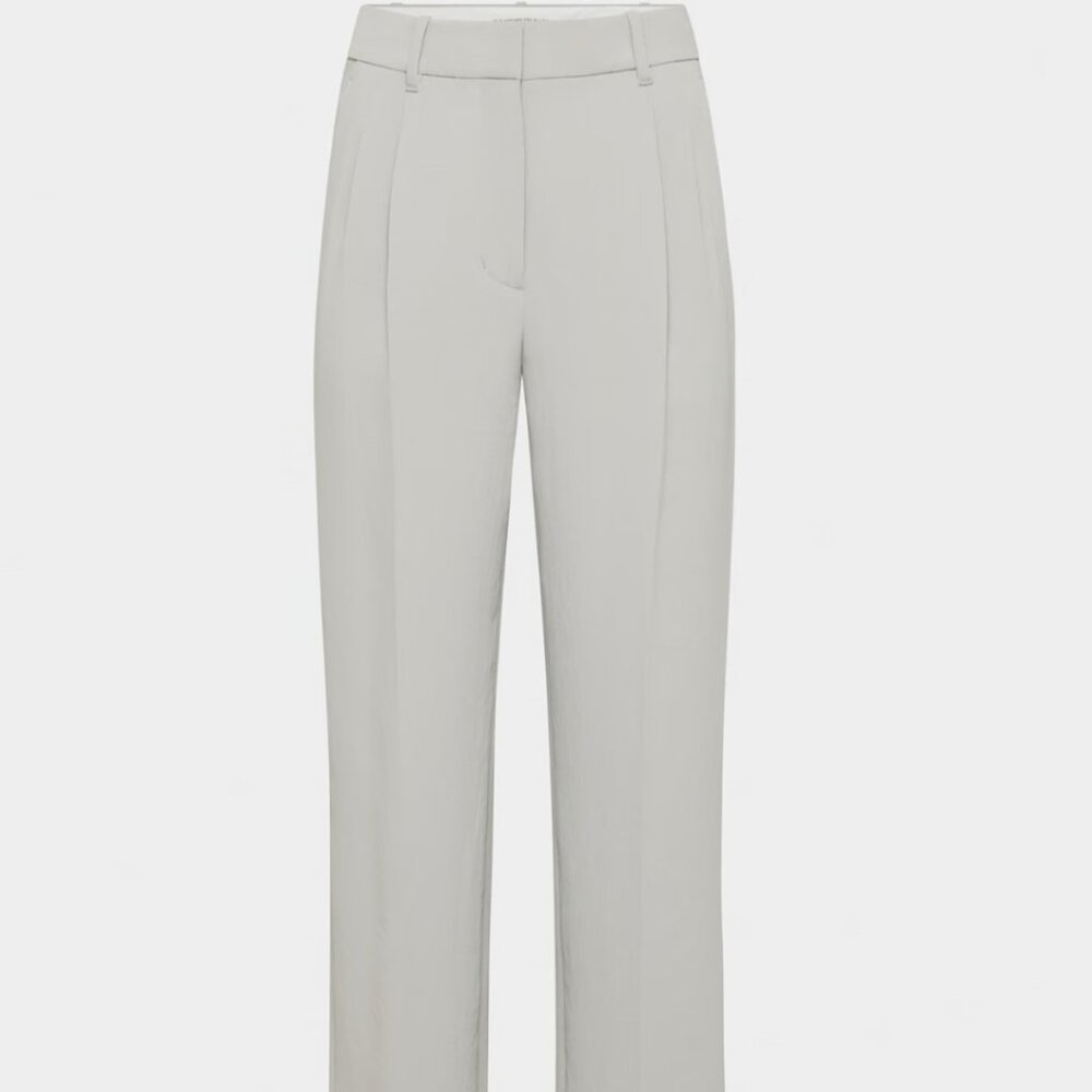 Aritzia effortless pants
